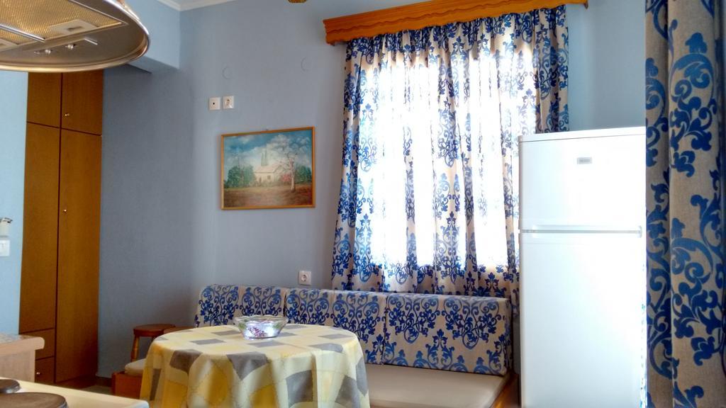 Votsi  Pension Dimitris מראה חיצוני תמונה